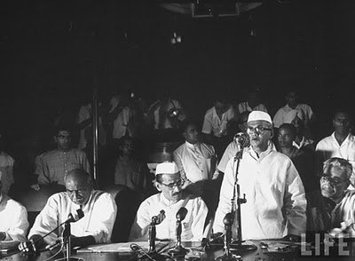 New+Prime+Minister+Lal+Bahadur+Shastri+is+giving+his+speech+-+June+1964