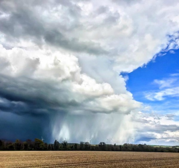 hailstorm-cambridgeshire-andy-howard-e1462039834827